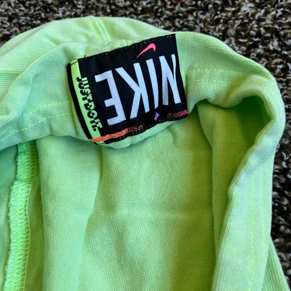 Nike Women's Green Hoodie - Picture 4 of 8